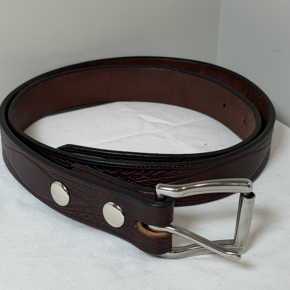 Like New Coblentz Made in USA Genuine Leather Size 40 Brown Belt Silver Buckle